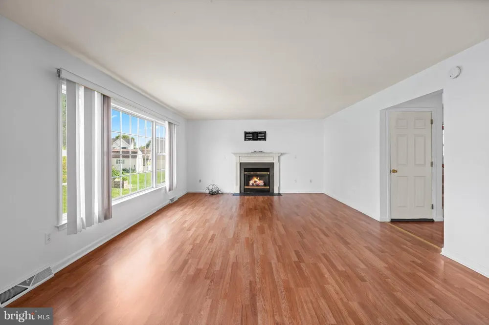 336 SPRINGBROOK DRIVE Palmyra, PA 17078