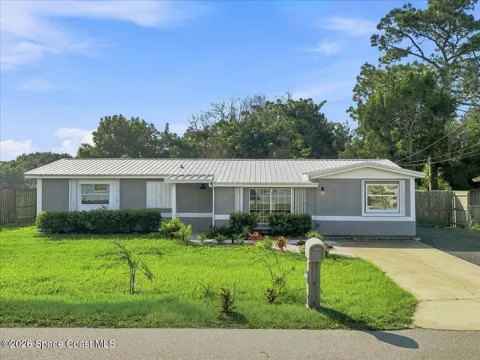 2405 Dolphin Road