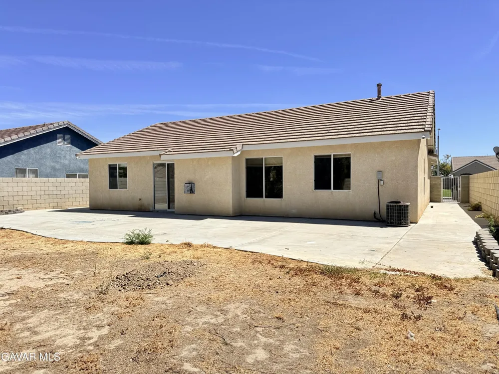 43257 Homestead Street Lancaster, CA 93535