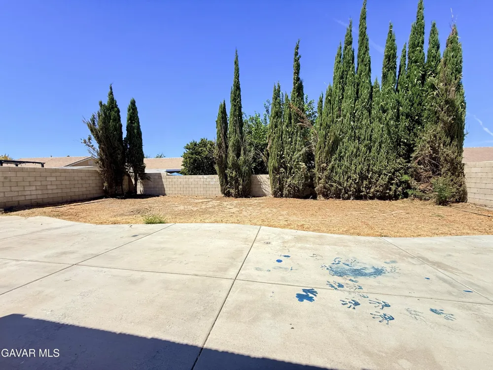43257 Homestead Street Lancaster, CA 93535