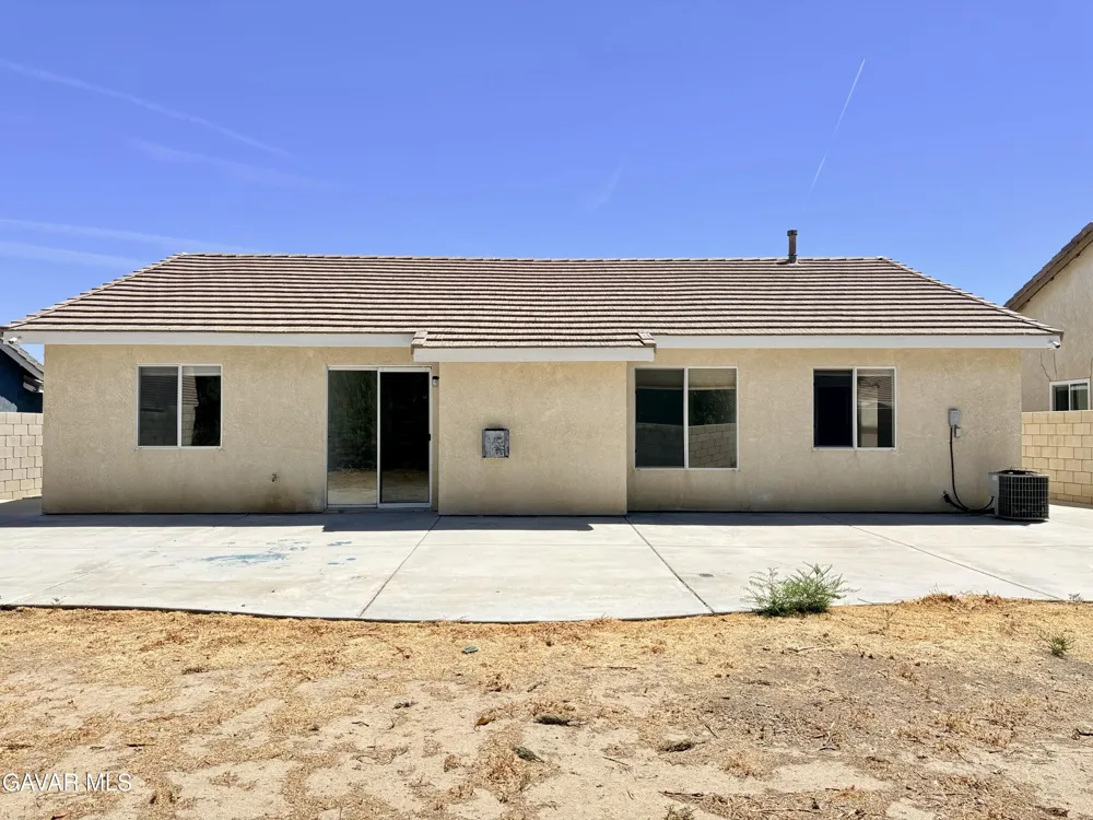 43257 Homestead Street Lancaster, CA 93535