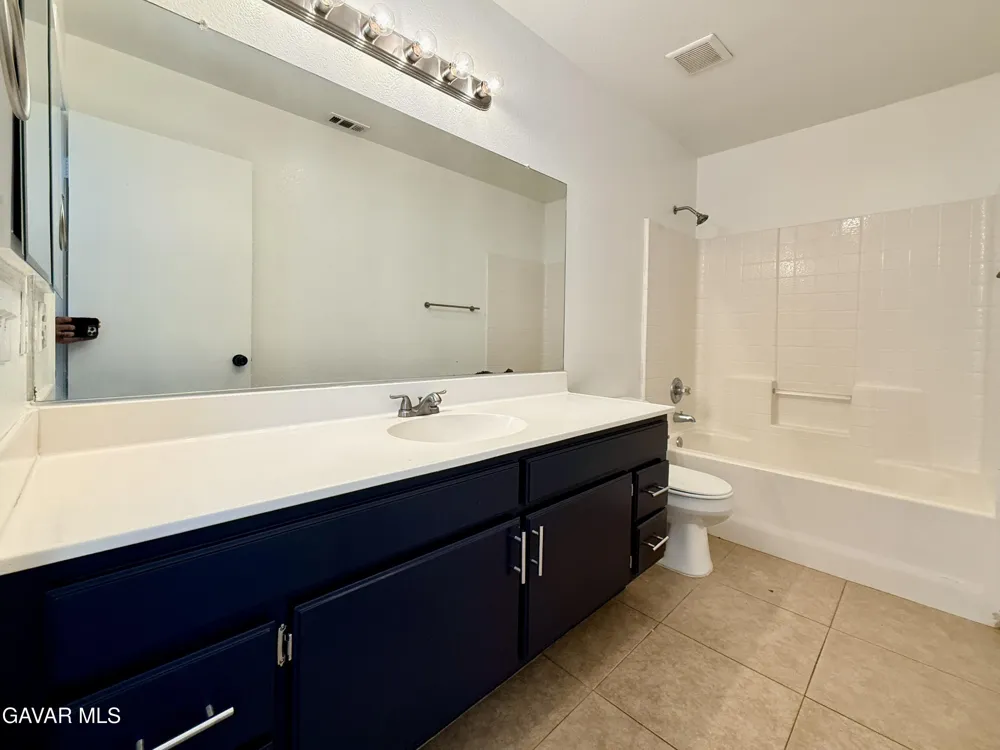 43257 Homestead Street Lancaster, CA 93535