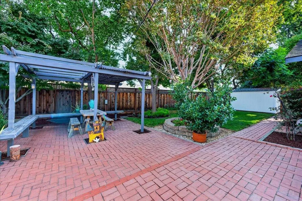 2318 Maximilian Drive Campbell, CA 95008
