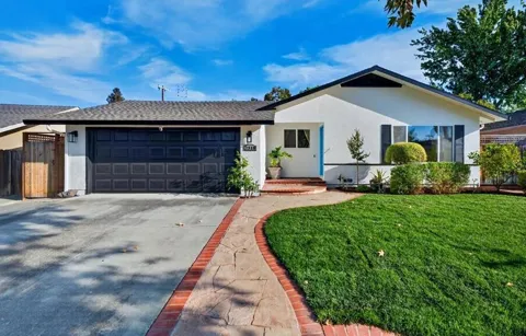 2318 Maximilian Drive