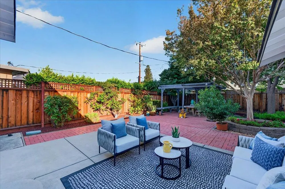 2318 Maximilian Drive Campbell, CA 95008
