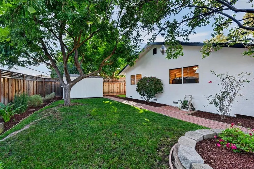 2318 Maximilian Drive Campbell, CA 95008