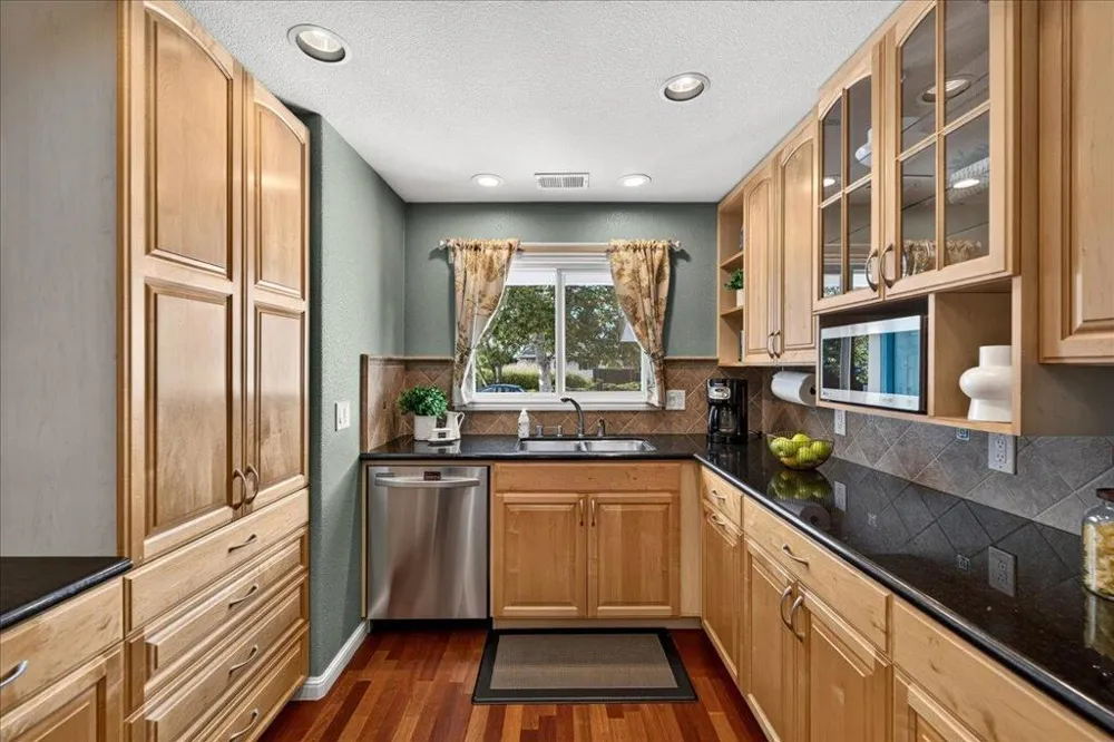 2318 Maximilian Drive Campbell, CA 95008