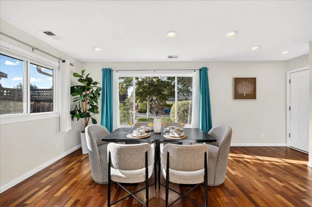 2318 Maximilian Drive Campbell, CA 95008
