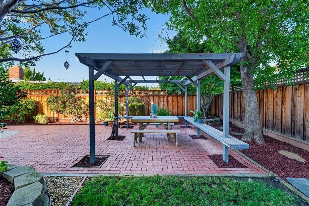 2318 Maximilian Drive Campbell, CA 95008