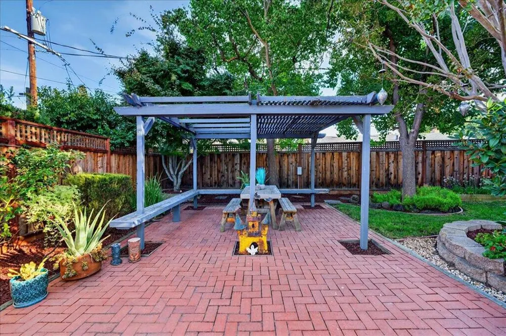 2318 Maximilian Drive Campbell, CA 95008