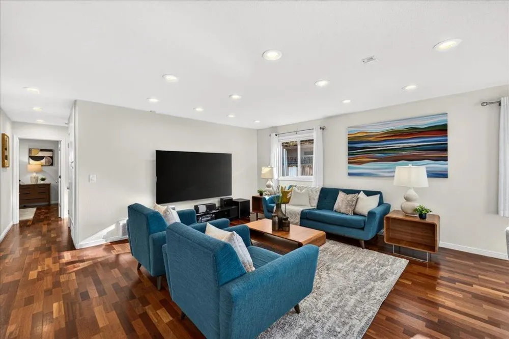 2318 Maximilian Drive Campbell, CA 95008