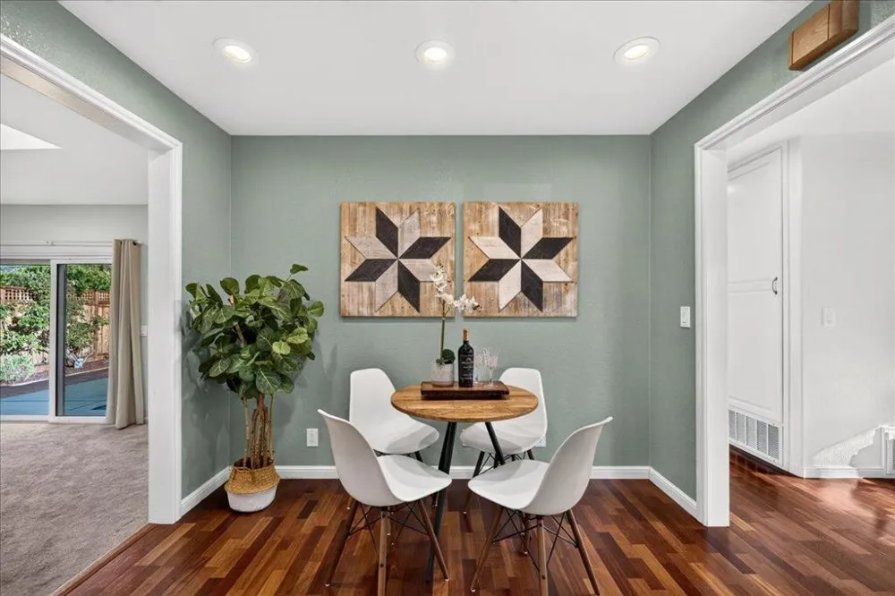 2318 Maximilian Drive Campbell, CA 95008