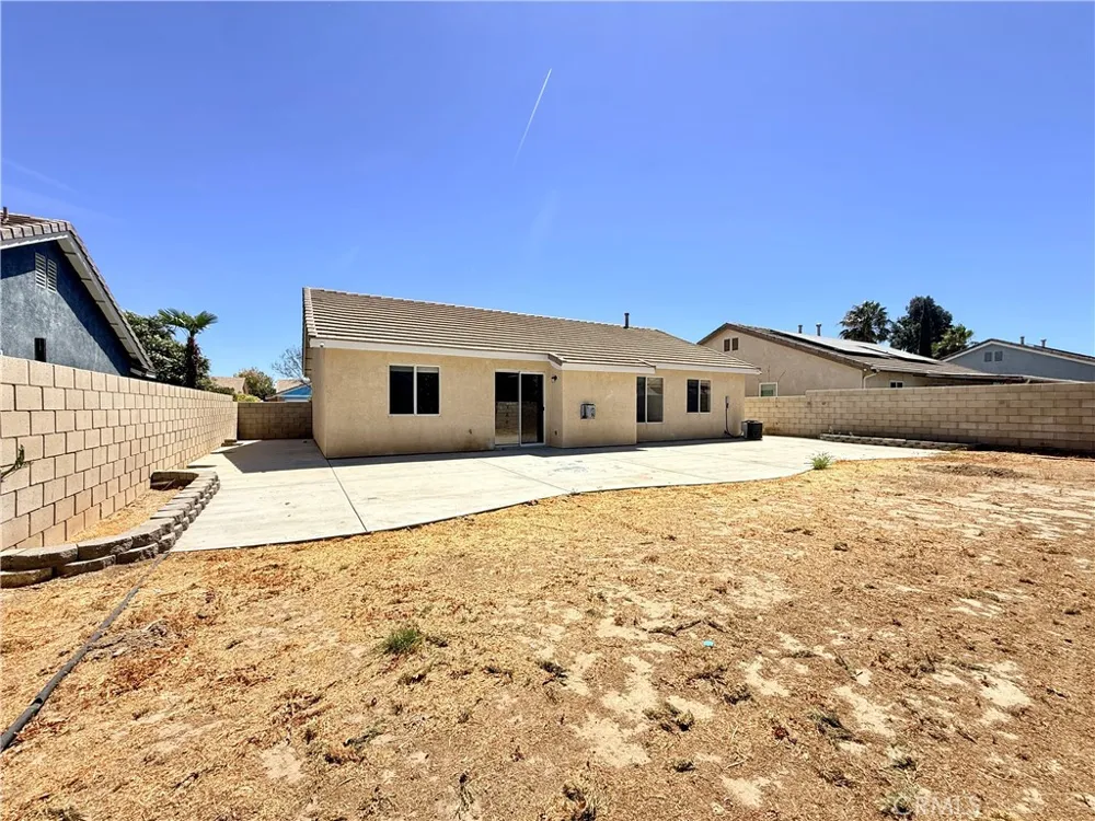 43257 Homestead Lancaster, CA 93535