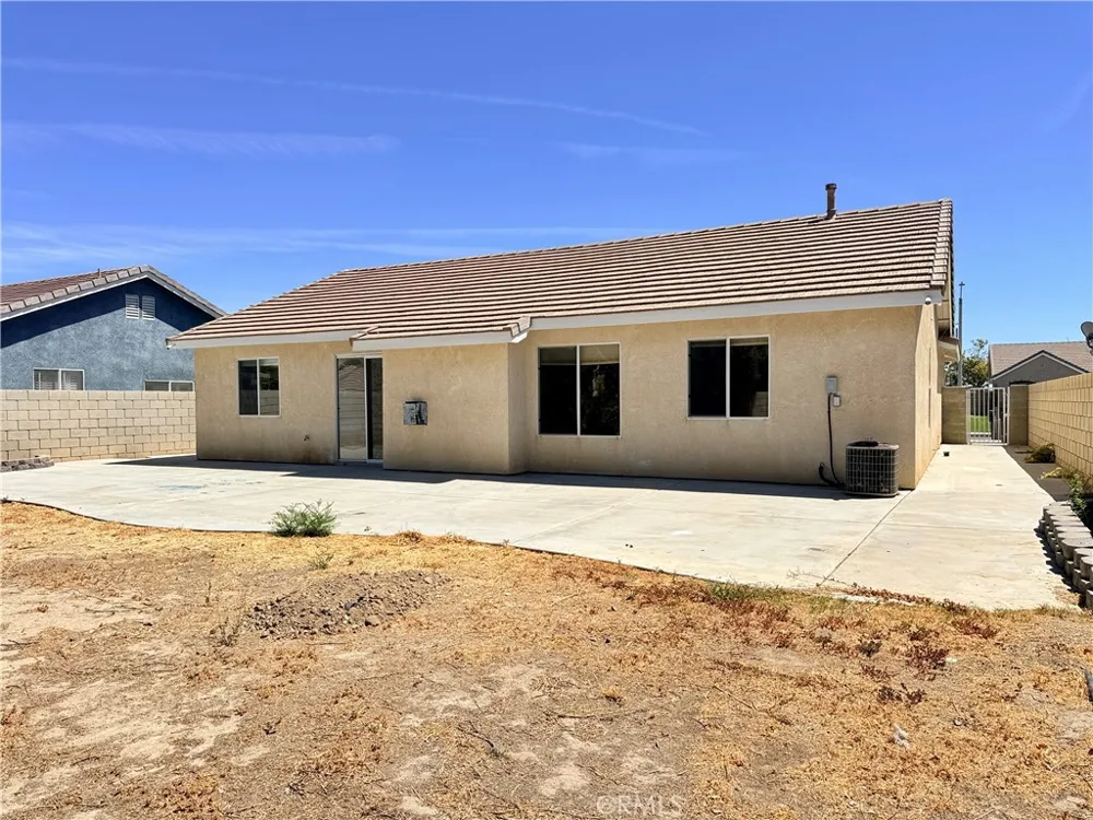 43257 Homestead Lancaster, CA 93535