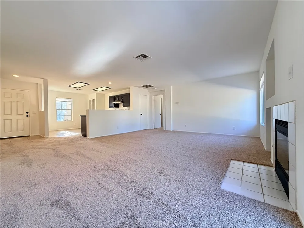 43257 Homestead Lancaster, CA 93535