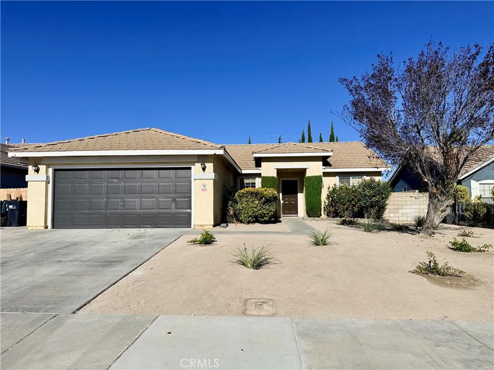 43257 Homestead Lancaster, CA 93535
