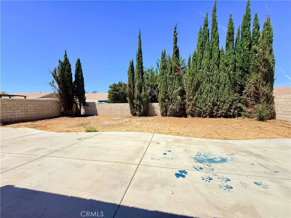 43257 Homestead Lancaster, CA 93535