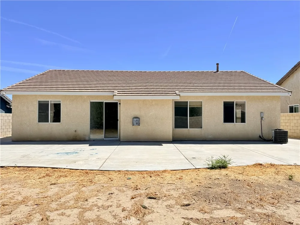 43257 Homestead Lancaster, CA 93535