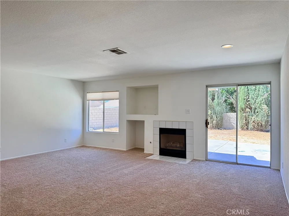 43257 Homestead Lancaster, CA 93535