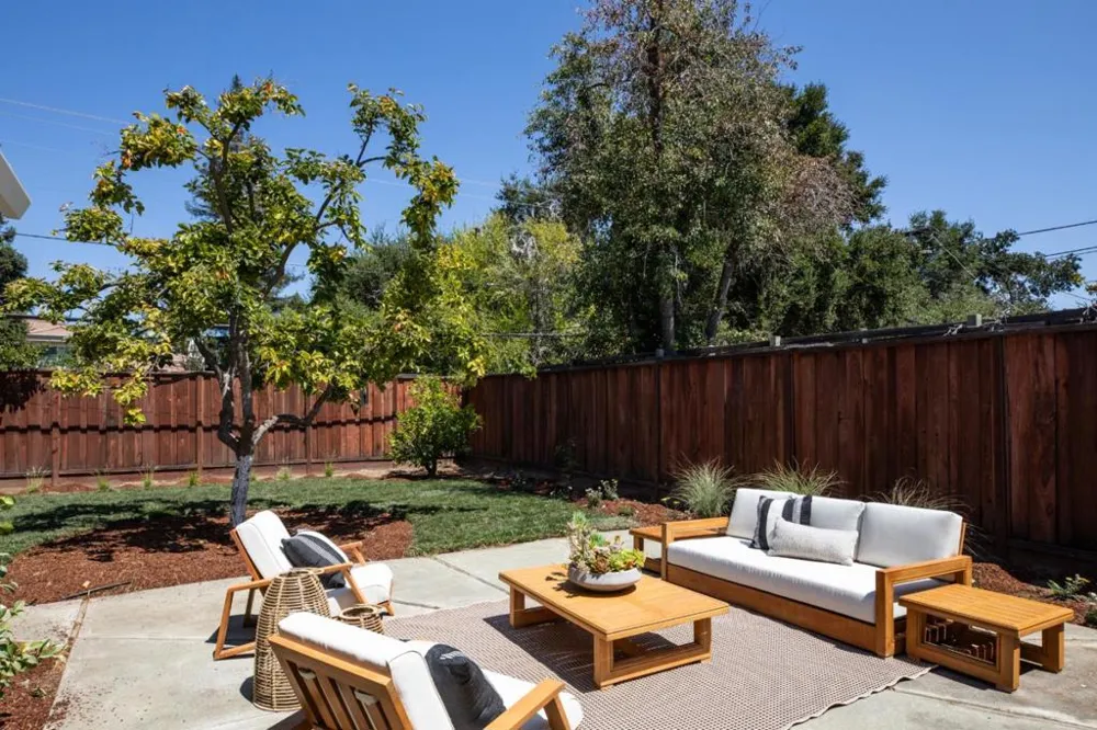 7463 Bollinger Road Cupertino, CA 95014
