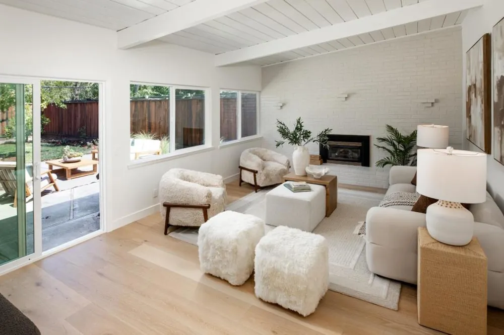 7463 Bollinger Road Cupertino, CA 95014