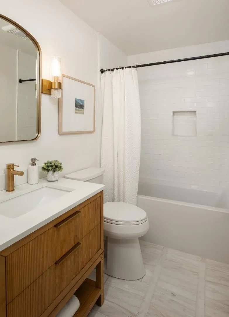 7463 Bollinger Road Cupertino, CA 95014