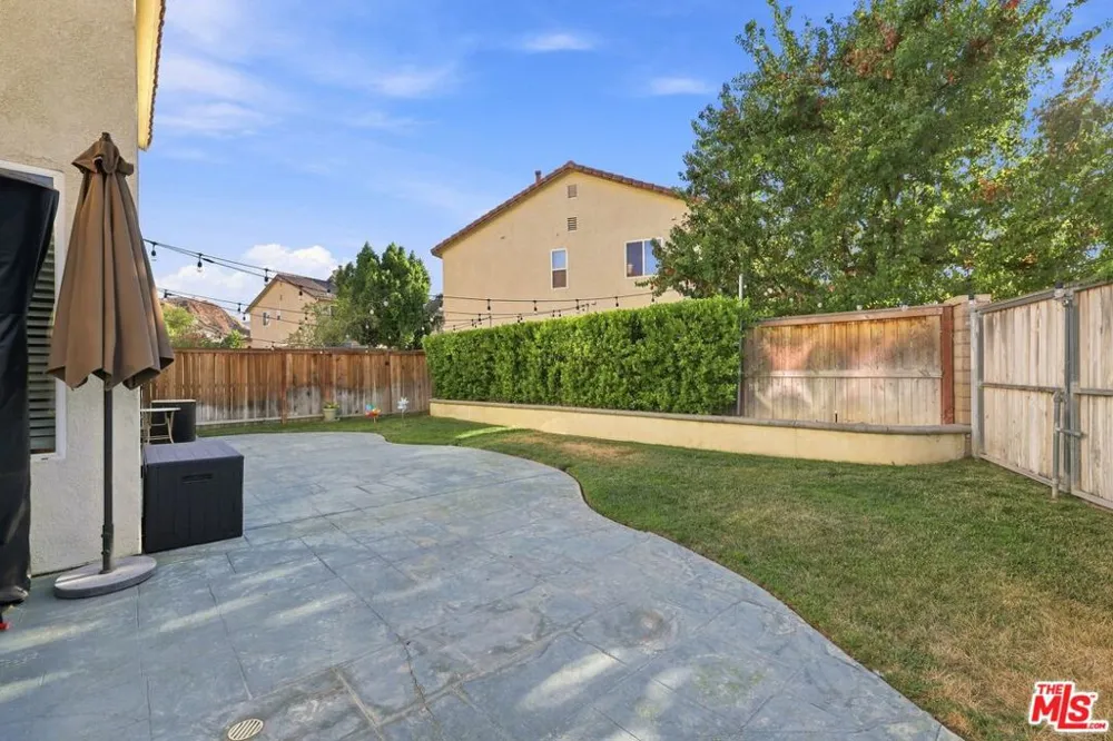 27259 Cloverhurst Place Canyon Country, CA 91387