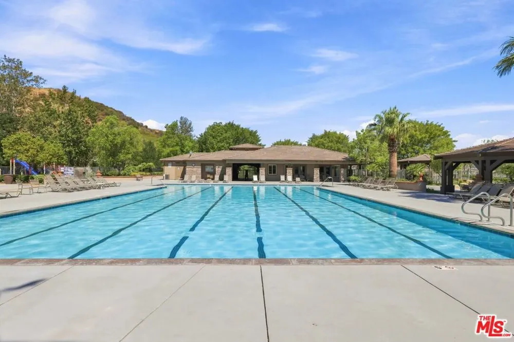 27259 Cloverhurst Place Canyon Country, CA 91387