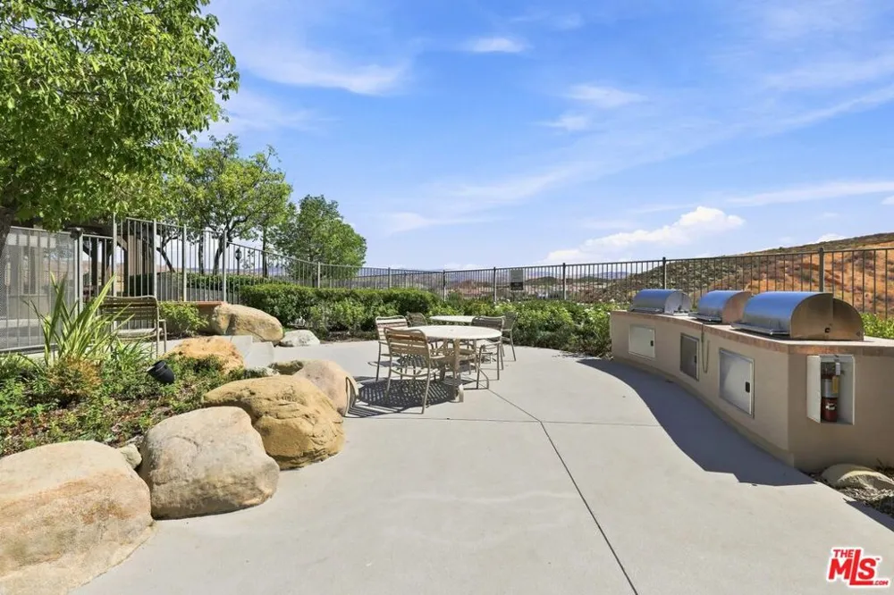 27259 Cloverhurst Place Canyon Country, CA 91387