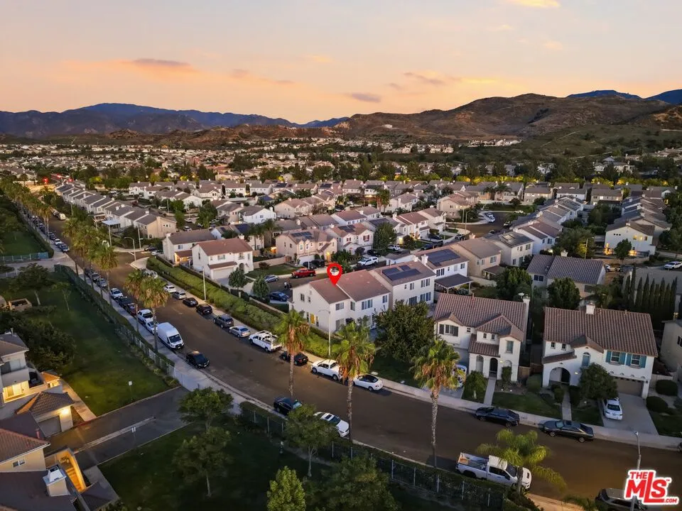 27259 Cloverhurst Place Canyon Country, CA 91387