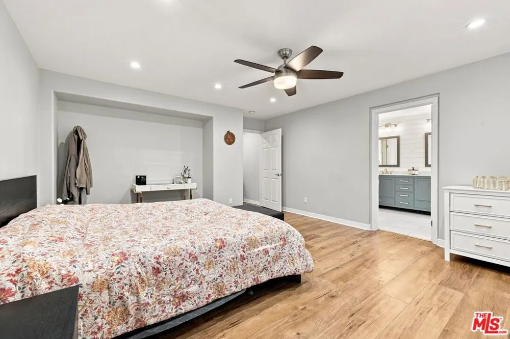 27259 Cloverhurst Place Canyon Country, CA 91387