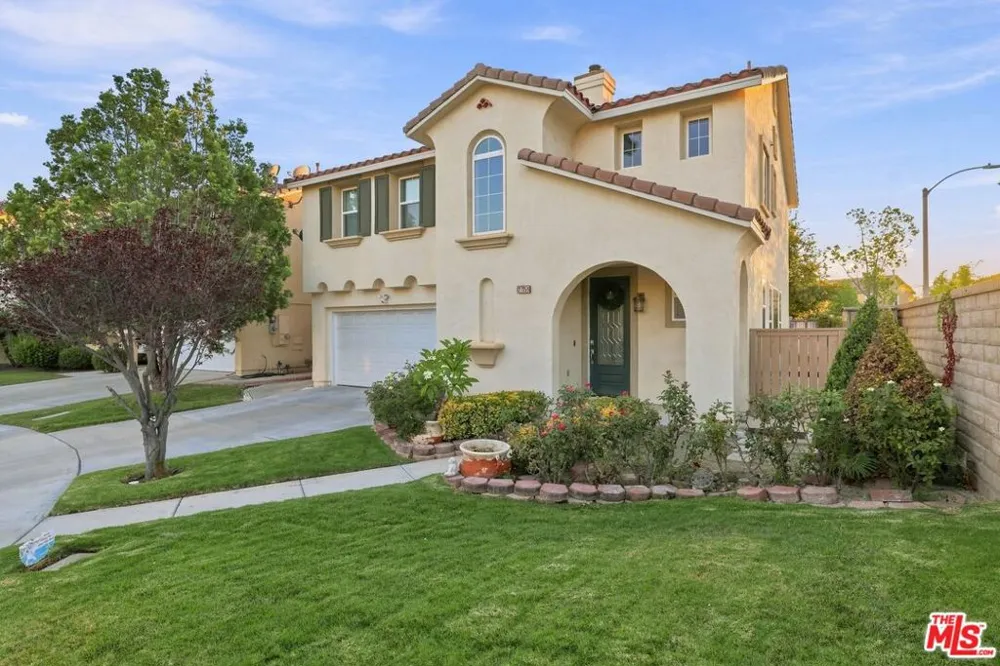 27259 Cloverhurst Place Canyon Country, CA 91387