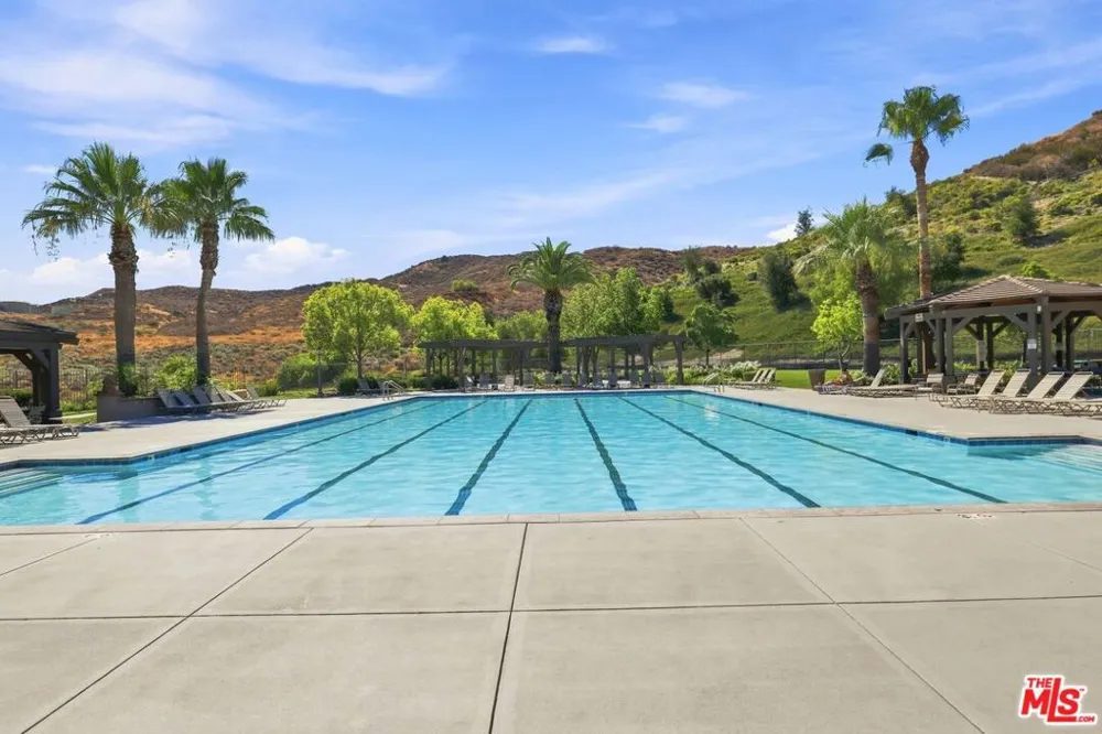 27259 Cloverhurst Place Canyon Country, CA 91387