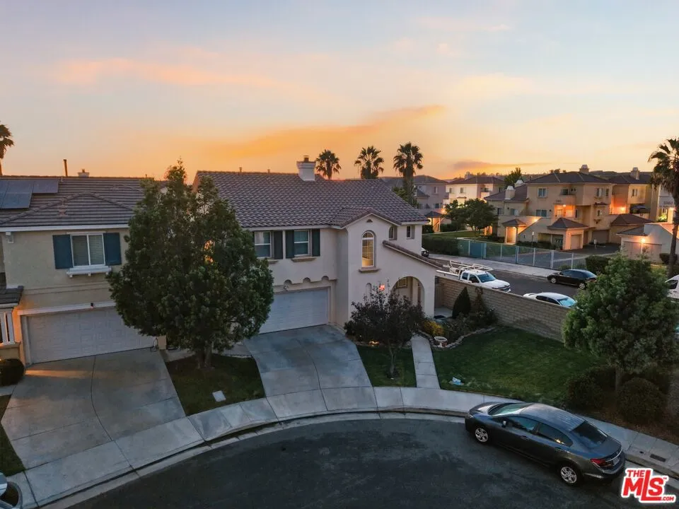 27259 Cloverhurst Place Canyon Country, CA 91387