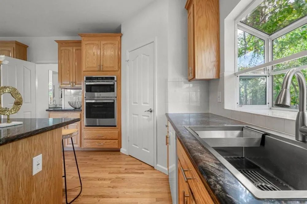 10396 S Stelling Road Cupertino, CA 95014