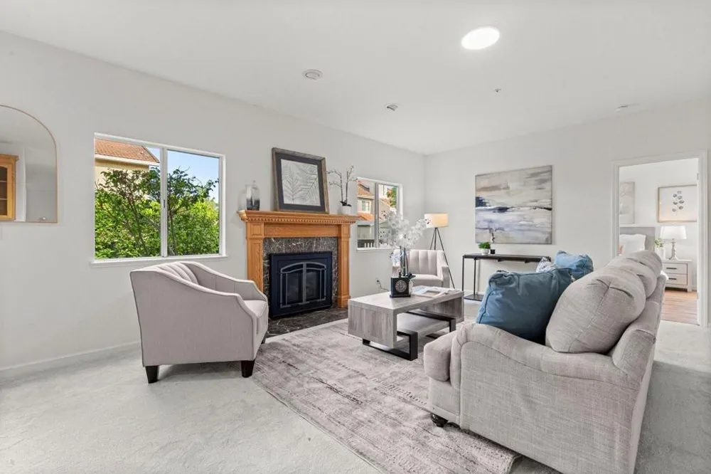 10396 S Stelling Road Cupertino, CA 95014