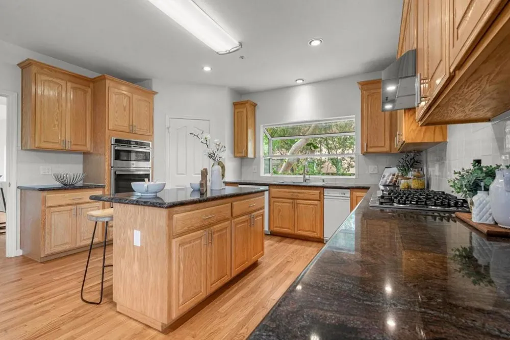10396 S Stelling Road Cupertino, CA 95014