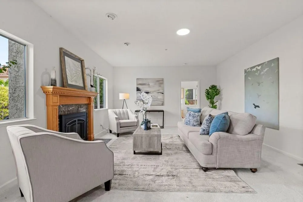10396 S Stelling Road Cupertino, CA 95014