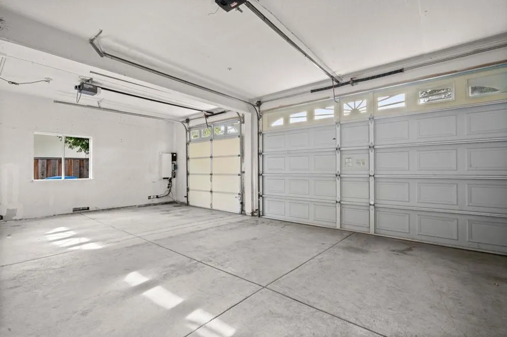 10396 S Stelling Road Cupertino, CA 95014