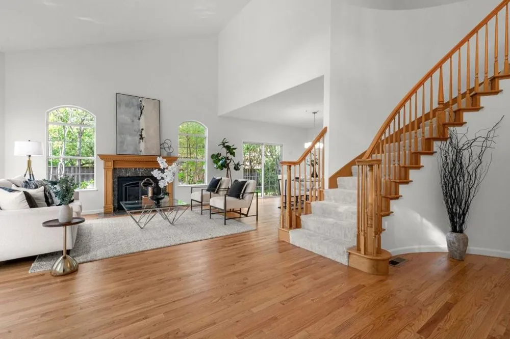 10396 S Stelling Road Cupertino, CA 95014