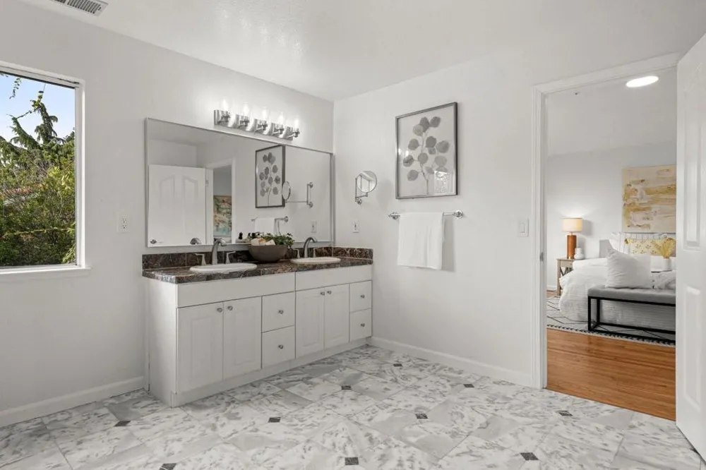 10396 S Stelling Road Cupertino, CA 95014