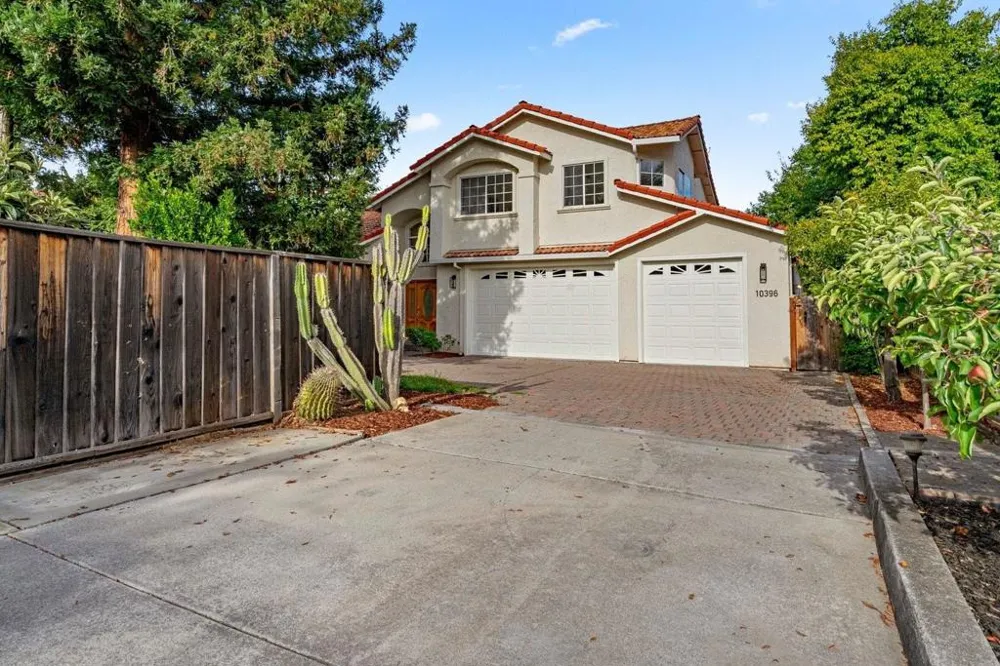 10396 S Stelling Road Cupertino, CA 95014