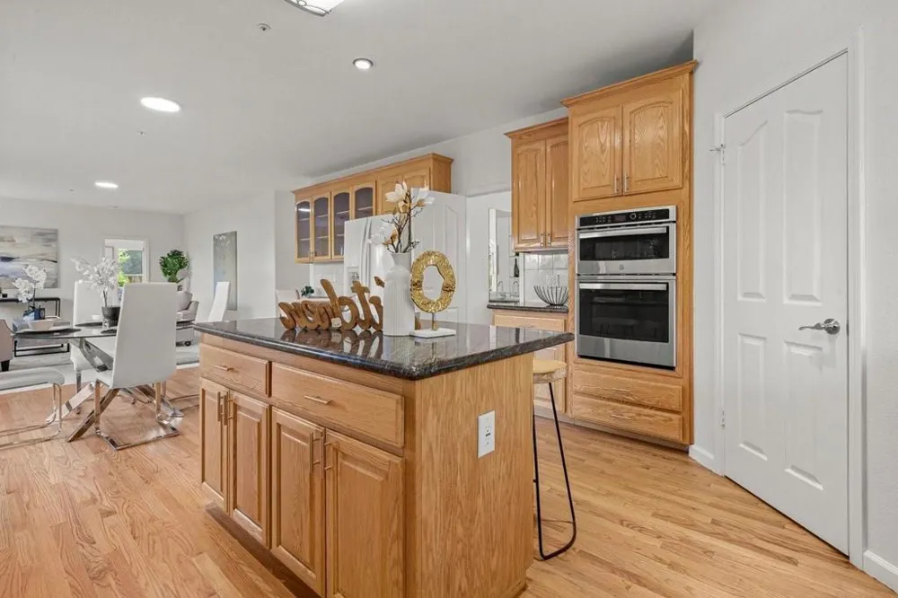 10396 S Stelling Road Cupertino, CA 95014