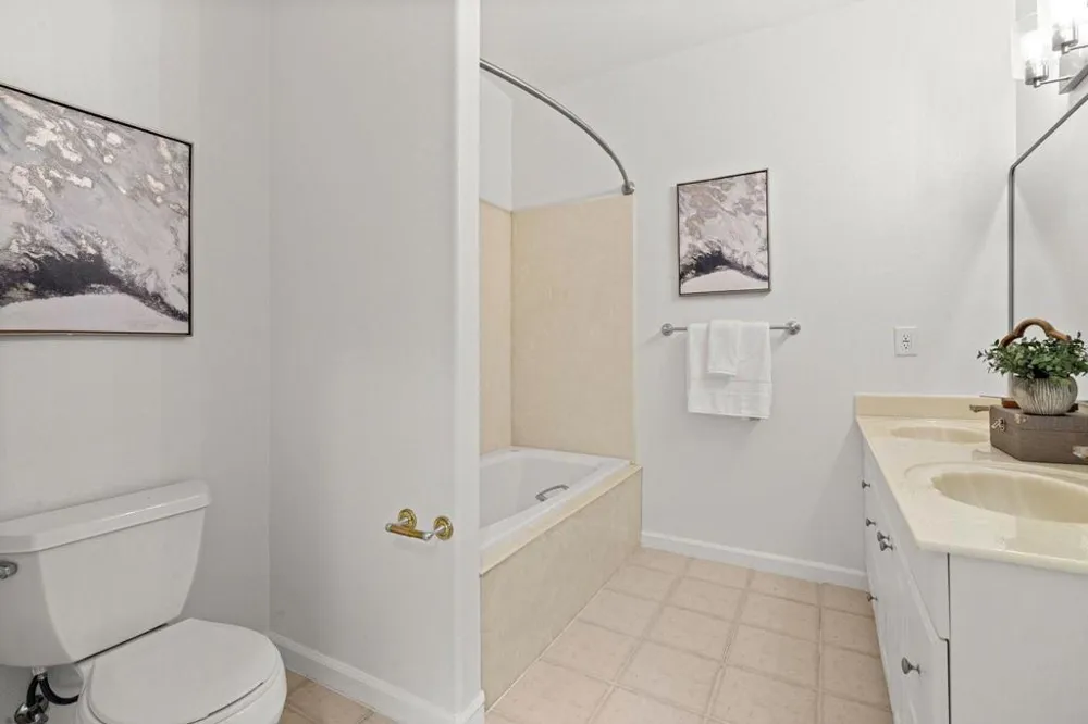 10396 S Stelling Road Cupertino, CA 95014