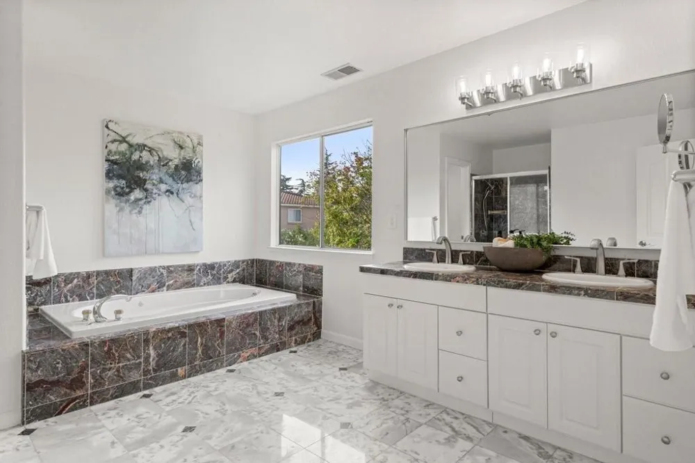 10396 S Stelling Road Cupertino, CA 95014