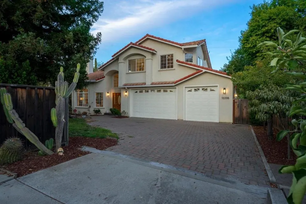 10396 S Stelling Road Cupertino, CA 95014