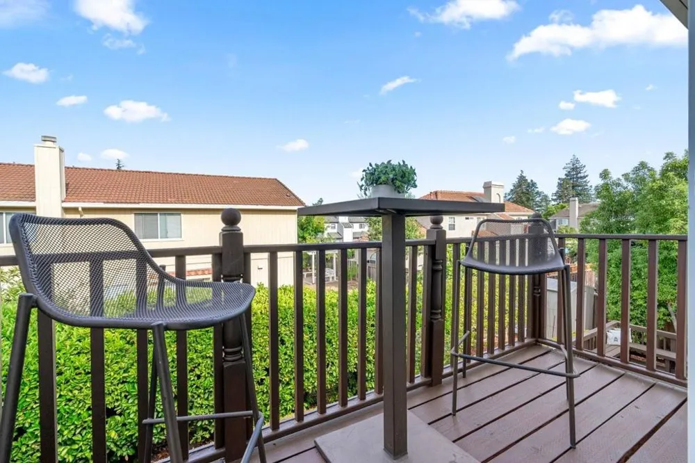 10396 S Stelling Road Cupertino, CA 95014