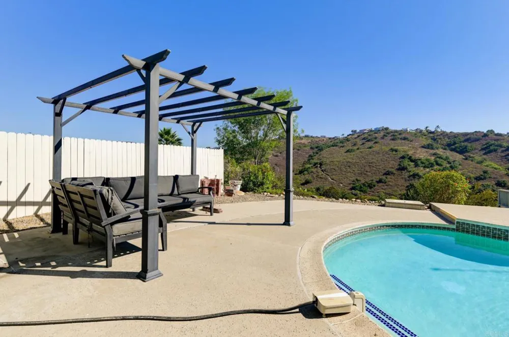5964 Highplace Drive San Diego, CA 92120