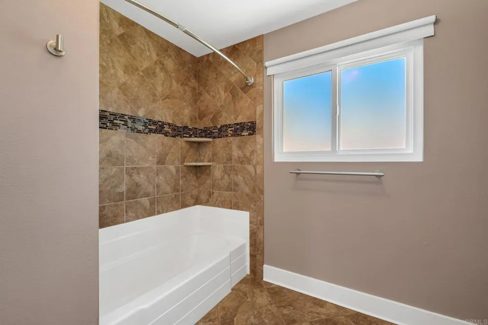 5964 Highplace Drive San Diego, CA 92120