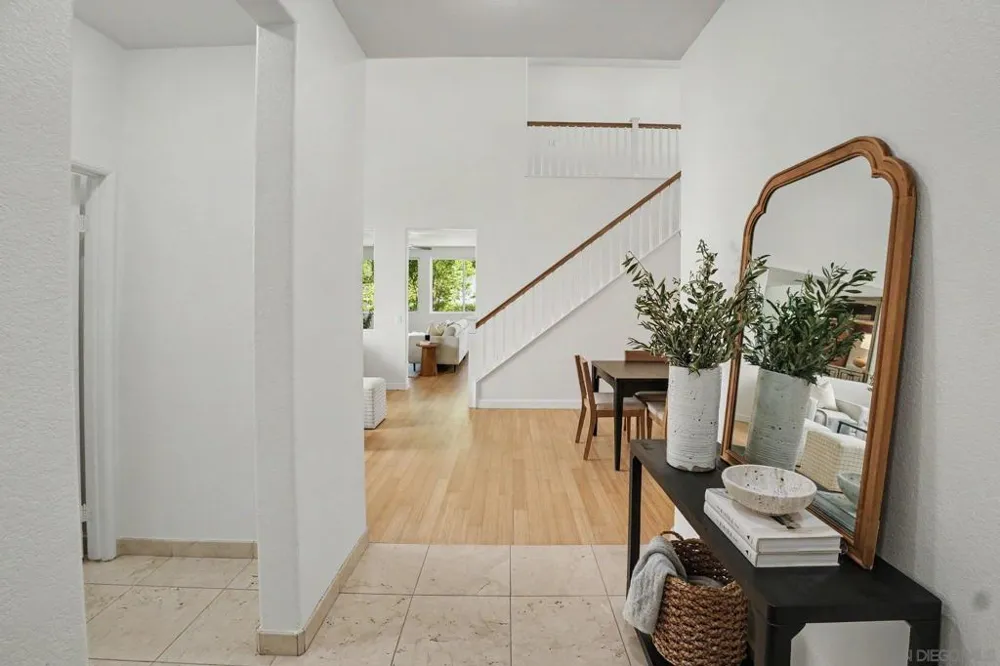 2369 Paseo los Gatos Chula Vista, CA 91914